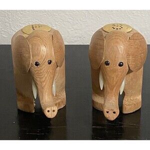 Vintage Wooden ELEPHANT Salt & Pepper Shakers with Tusks Natural Wood Unused